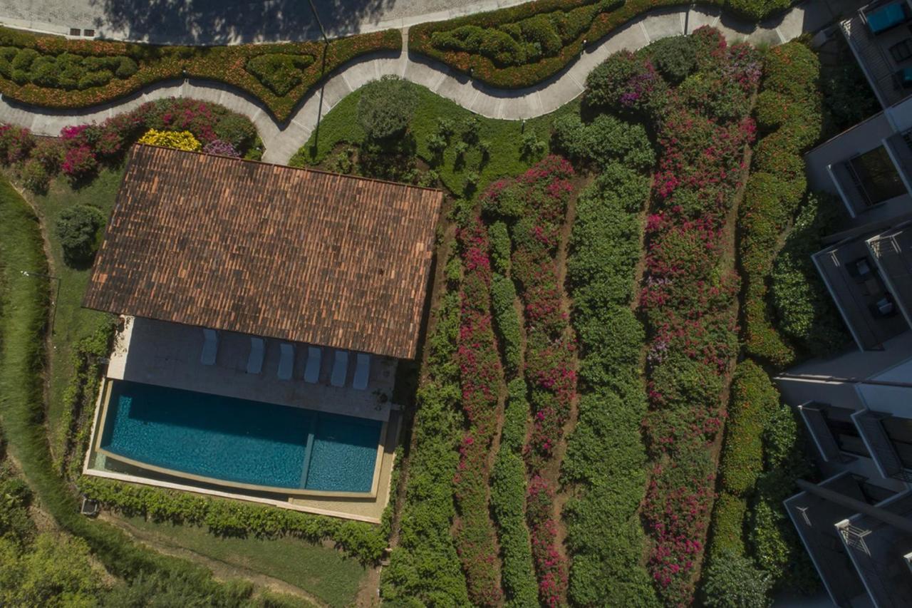 Roble Sabana 105 Luxury Apartment - Reserva Conchal Плайя-Кончаль Экстерьер фото